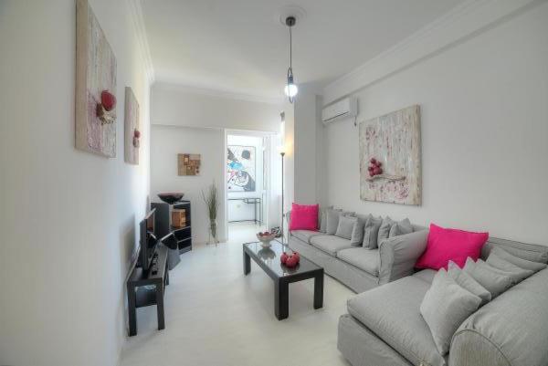 Cosy Apartment In Glyfada Center Aten Exteriör bild